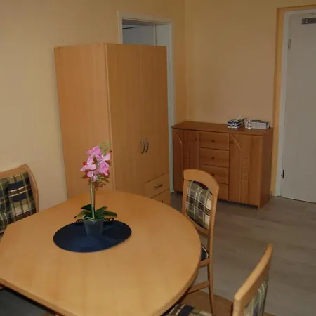 Gastehaus Apartamento *